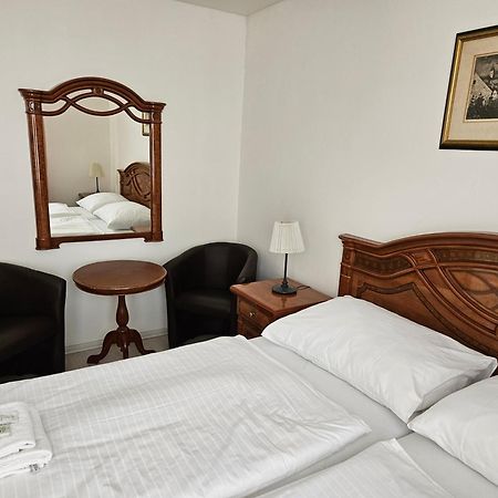 Hotel Union Louny Kültér fotó