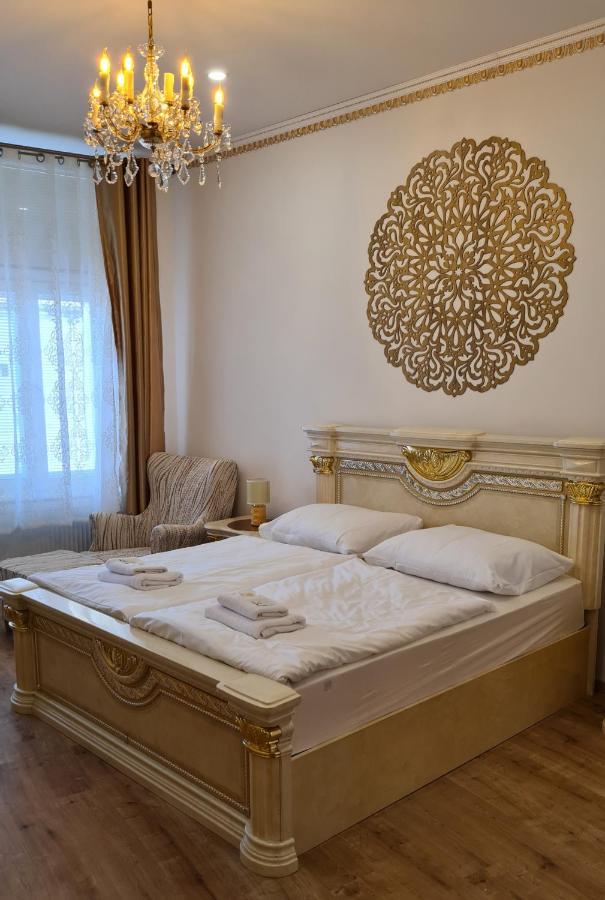 Hotel Union Louny Kültér fotó