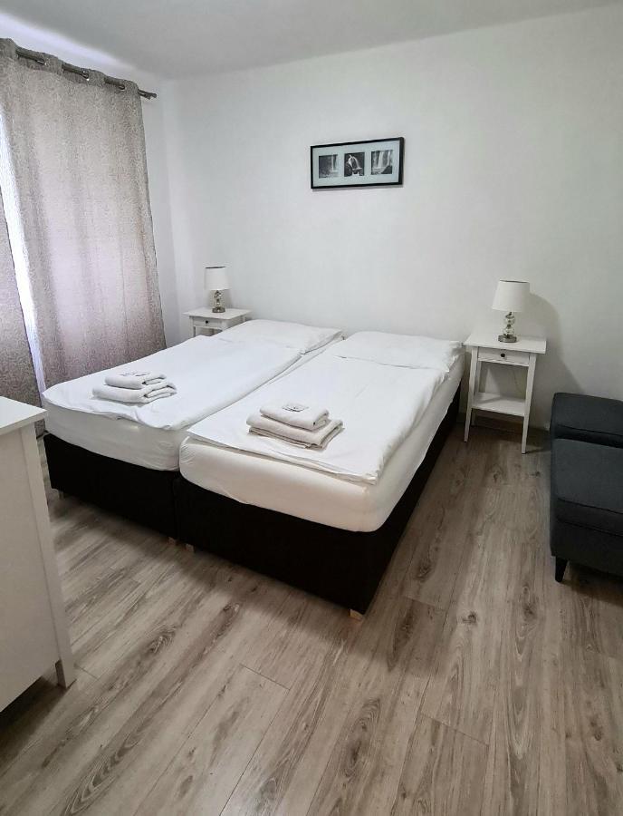 Hotel Union Louny Kültér fotó