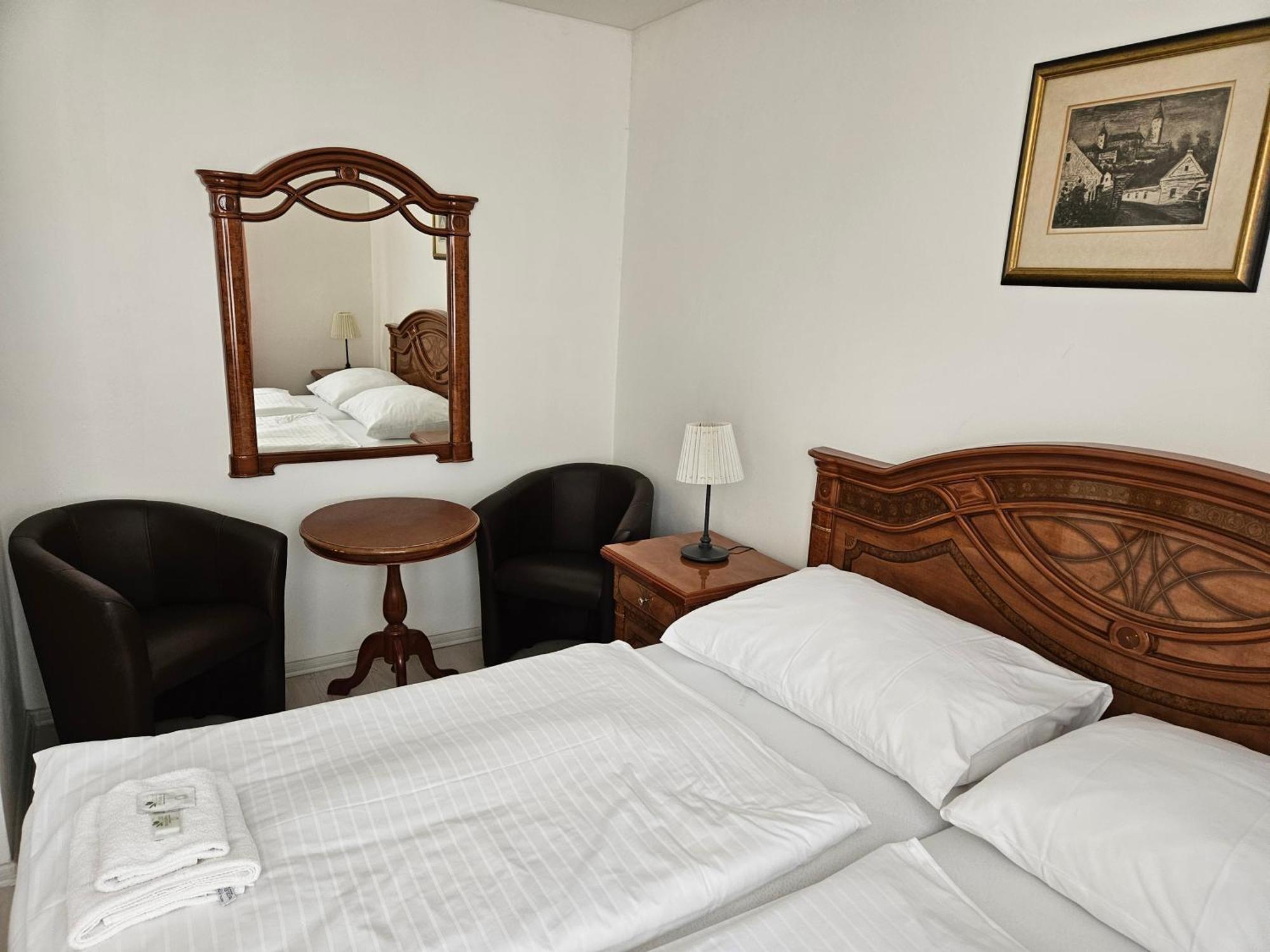 Hotel Union Louny Kültér fotó