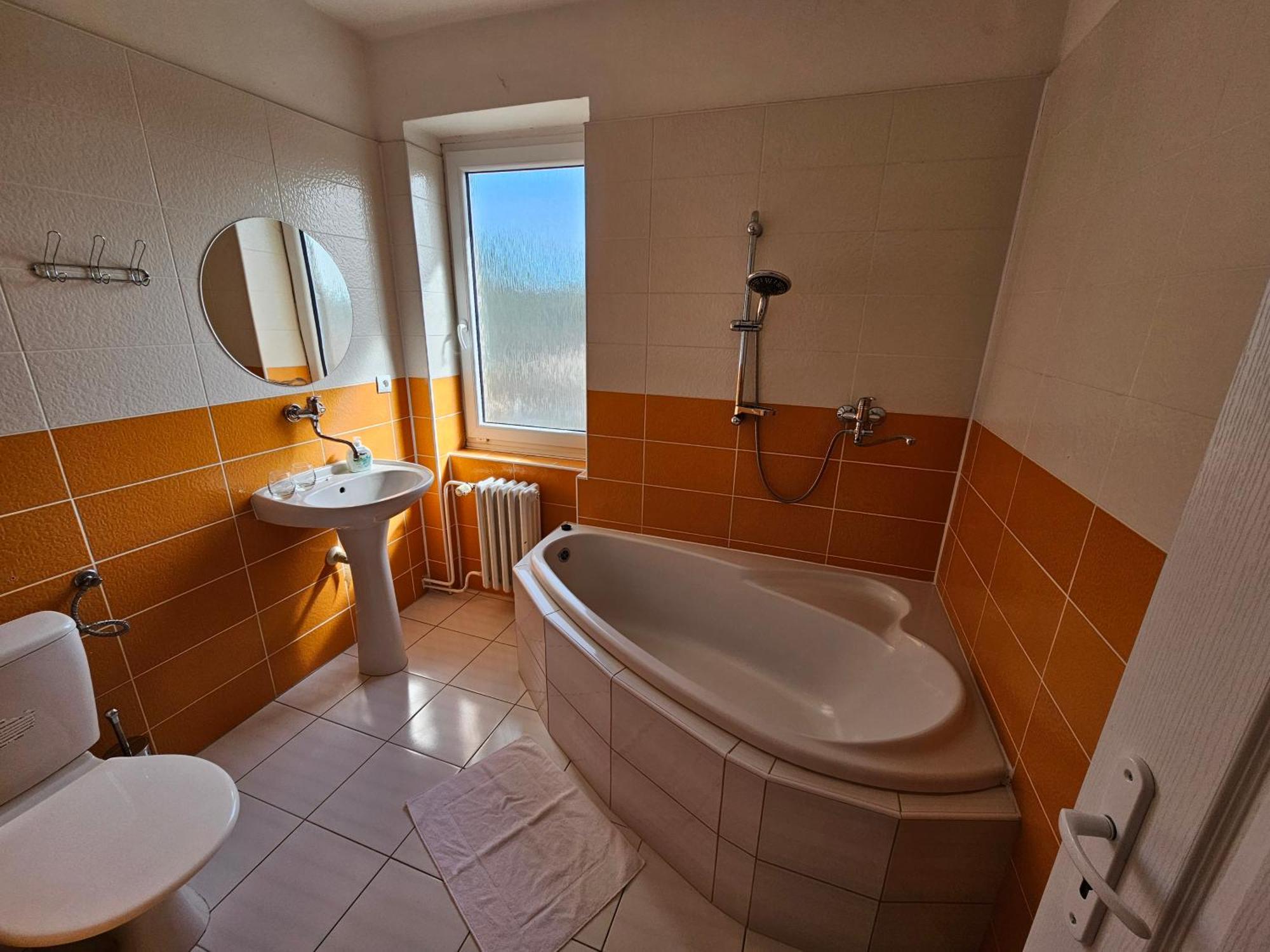 Hotel Union Louny Kültér fotó